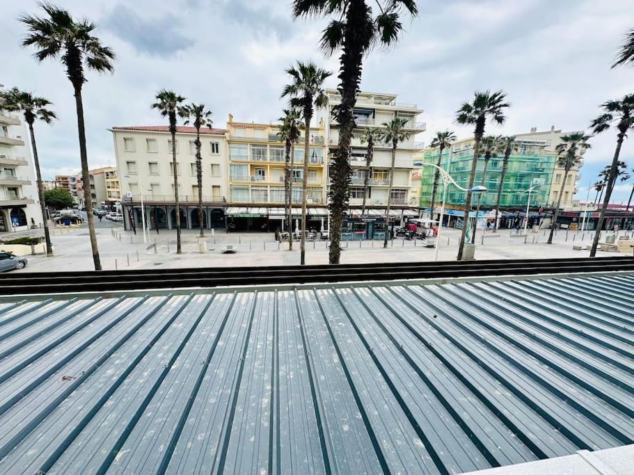 Fonctionnel - 2 Chambres - Bien Situe A 300M De La Plage - Parking Prive De Juin A Sept Canet-en-Roussillon Bagian luar foto